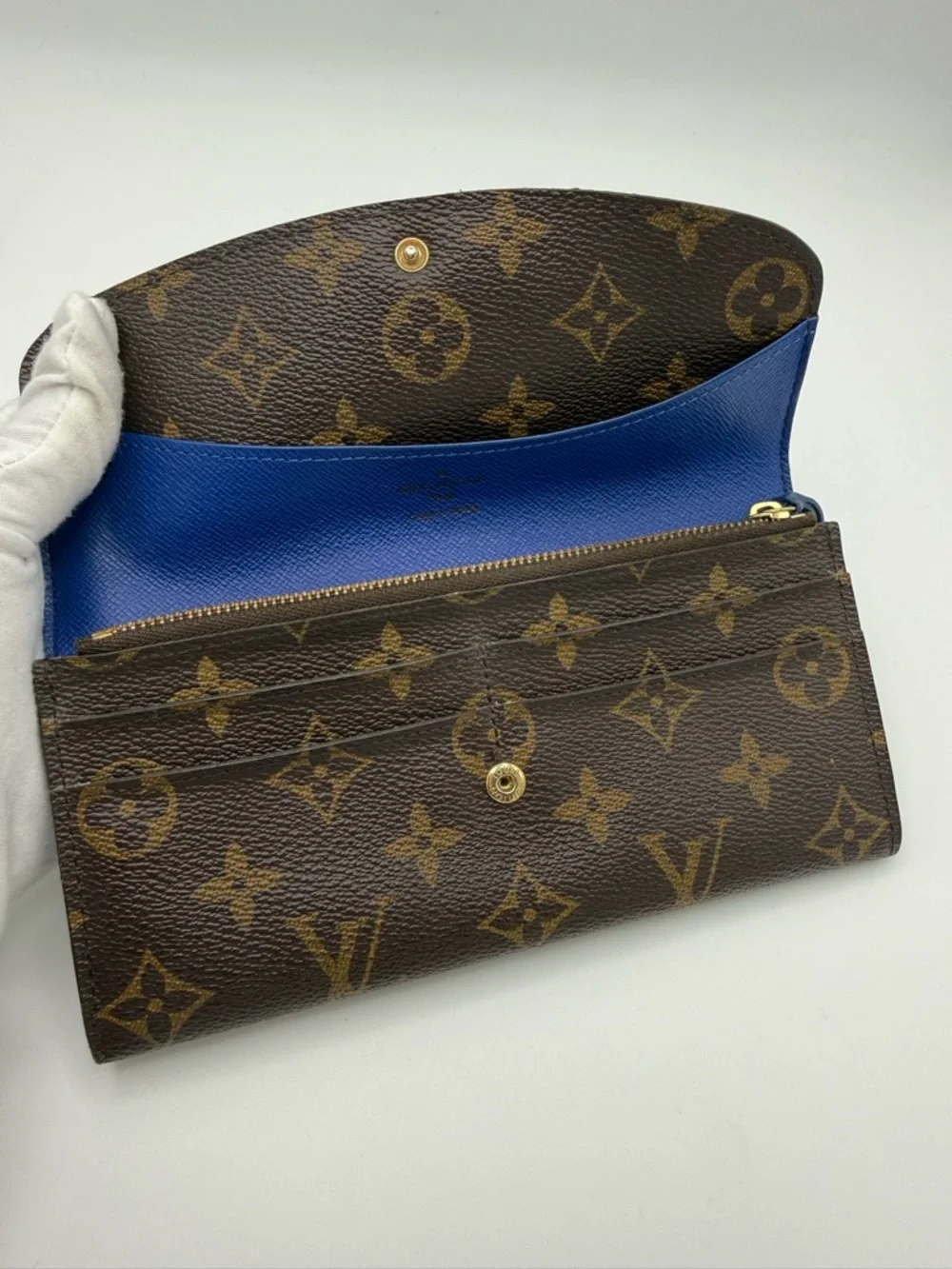 Louis Vuitton Monogram Emilie Wallet with Box - Picture 7 of 12